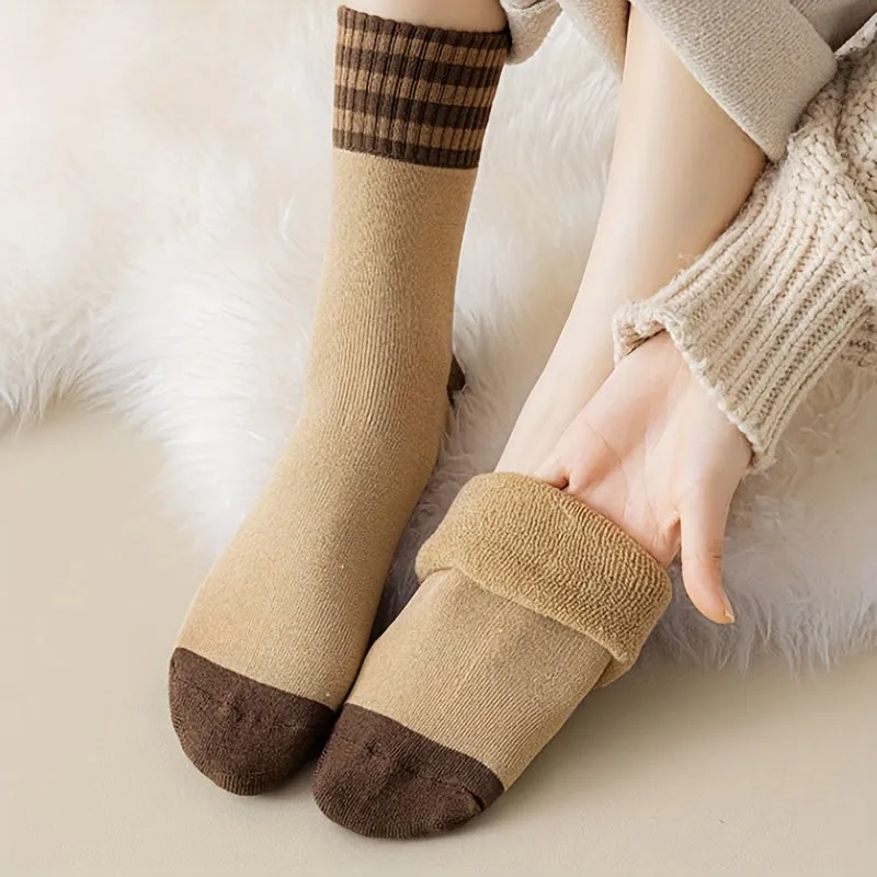 10 Pairs of Chic MidCalf Womens Striped Socks